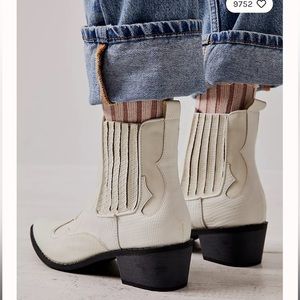 Vegan Cavalier Western Boot Coconuts Matisse || Free People